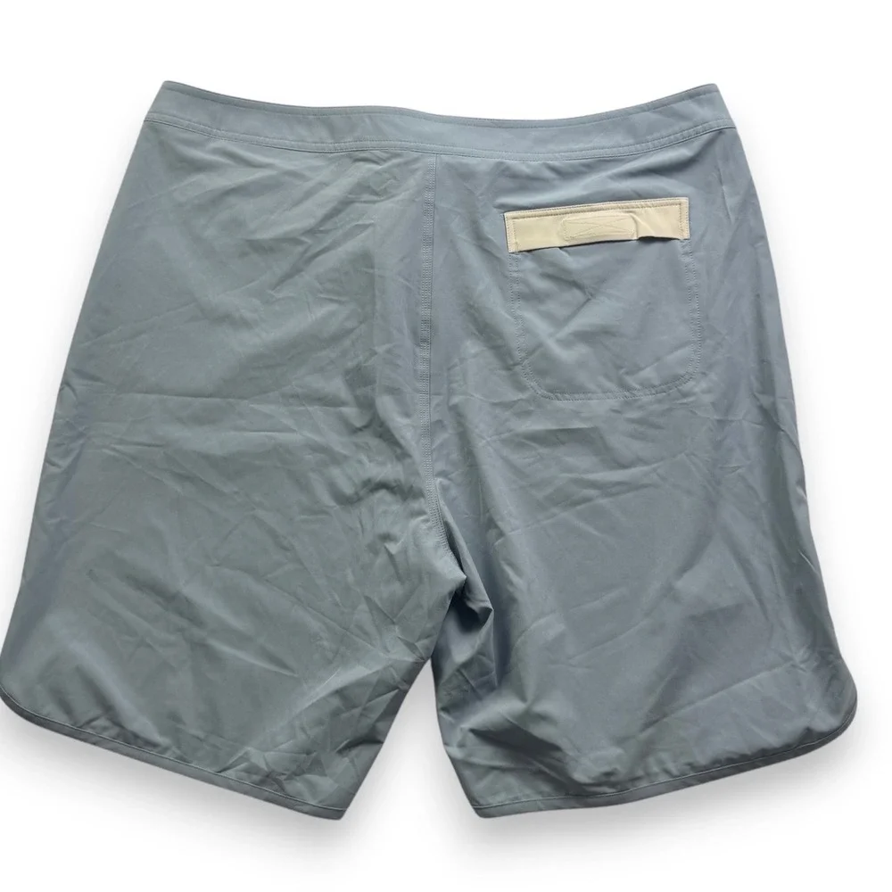 Costa Del Mar Men Board Shorts Light Blue Gray Size 36 Scalloped Hem Swim Trunks
